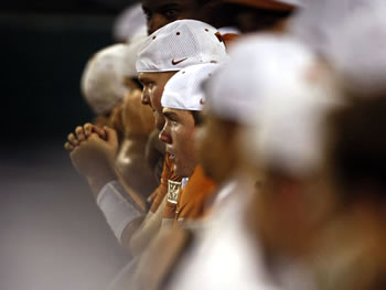 CWS Championship Live: Texas versus LSU (Game 2)